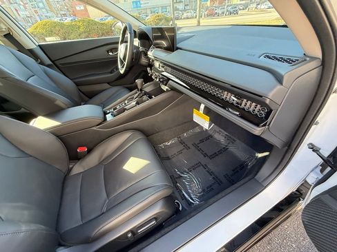 New 2025 Honda Accord EX-L image 43