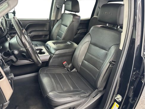 Used 2019 GMC Sierra 2500 Denali w/ Duramax Plus Package AWD/4WD image 13