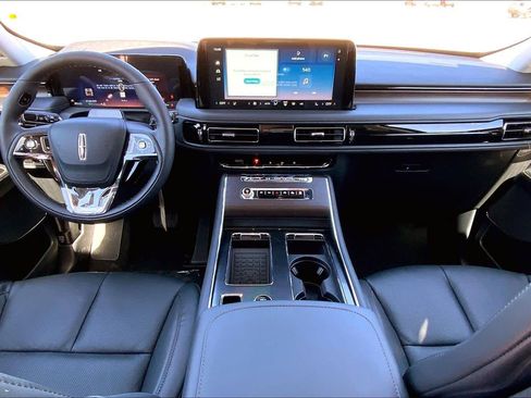 New 2026 Lincoln Aviator Reserve w/ Jet Appearance Package image 5