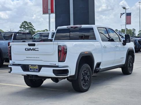Used 2024 GMC Sierra 2500 AT4 w/ AT4 Premium Plus Package AWD/4WD image 5