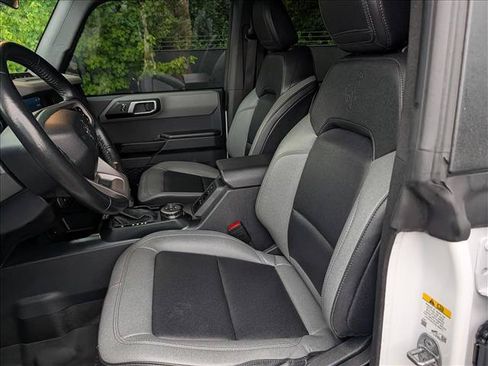 Used 2024 Ford Bronco Big Bend w/ Sasquatch Package AWD/4WD image 24