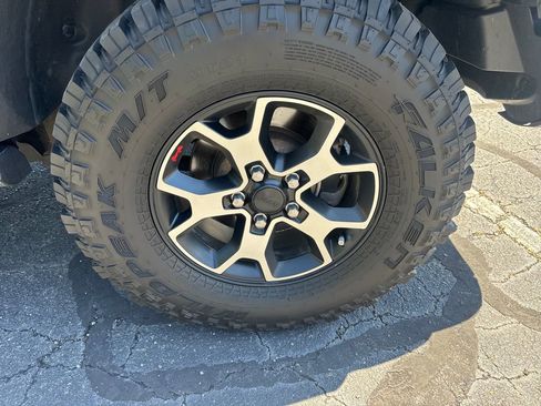 Used 2021 Jeep Wrangler Unlimited Rubicon AWD/4WD image 16