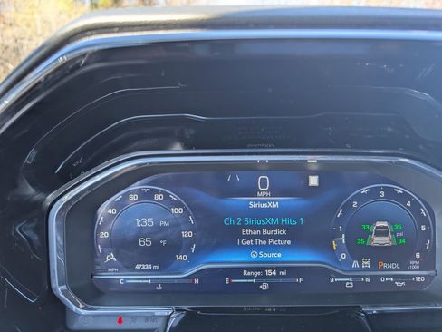 Used 2022 Chevrolet Silverado 1500 LT AWD/4WD image 22