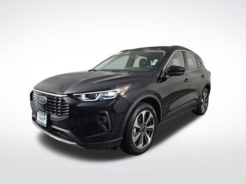 Certified 2024 Ford Escape Platinum image 3