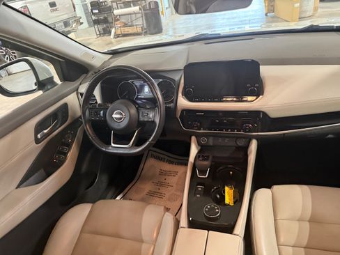 Used 2023 Nissan Rogue SL w/ SL Premium Package AWD/4WD image 18