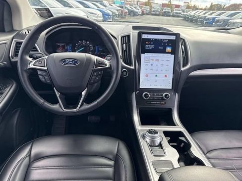 Used 2024 Ford Edge SEL image 17
