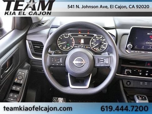 Used 2024 Nissan Rogue S FWD image 19