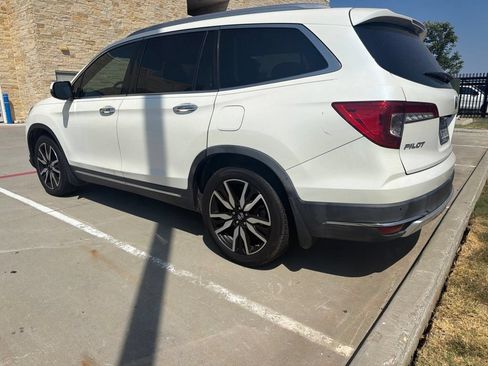 Used 2019 Honda Pilot Touring image 3