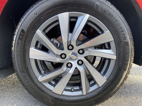 Used 2023 Chevrolet Equinox Premier image 39