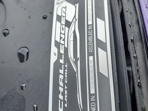 Used 2023 Dodge Challenger R/T image 39