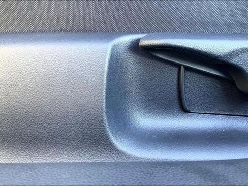 Used 2025 Toyota Prius LE image 34