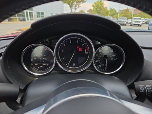Used 2025 MAZDA MX-5 Miata RF Club RWD image 23