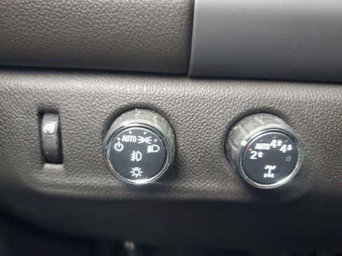 Used 2022 GMC Canyon AT4 AWD/4WD image 25