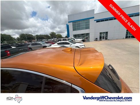 Used 2017 Chevrolet Cruze Premier FWD image 15