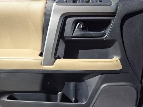 Used 2013 Toyota 4Runner Limited AWD/4WD image 24
