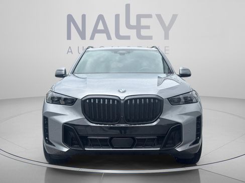 Used 2024 BMW X5 xDrive40i w/ M Sport Package AWD/4WD image 9