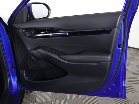 Certified 2025 Kia Seltos S AWD/4WD image 23
