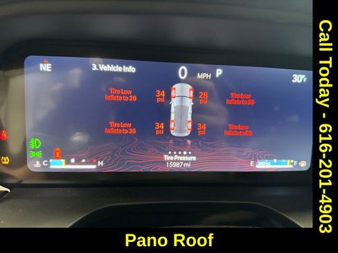 Used 2024 Jeep Grand Cherokee Limited w/ Luxury Tech Group II image 2