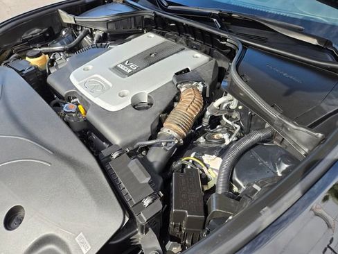 Used 2017 INFINITI Q70 L 3.7 w/ Deluxe Touring Package RWD image 22