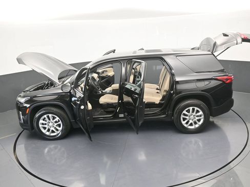 Used 2023 Chevrolet Traverse LS image 63