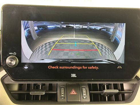 Used 2023 Toyota RAV4 Limited image 29