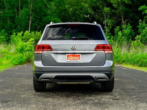 Used 2019 Volkswagen Atlas SE w/ Panoramic Sunroof Package FWD image 8