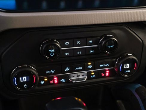 Used 2021 Ford Bronco Wildtrak image 29