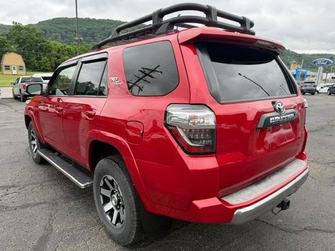 Used 2019 Toyota 4Runner TRD Off-Road Premium AWD/4WD image 6