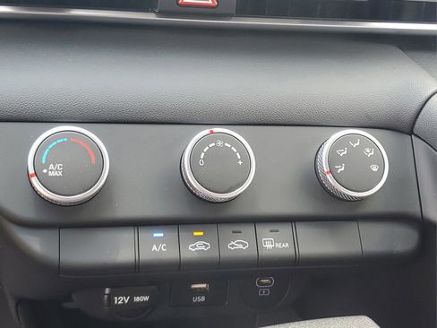 New 2026 Hyundai Elantra SE image 19