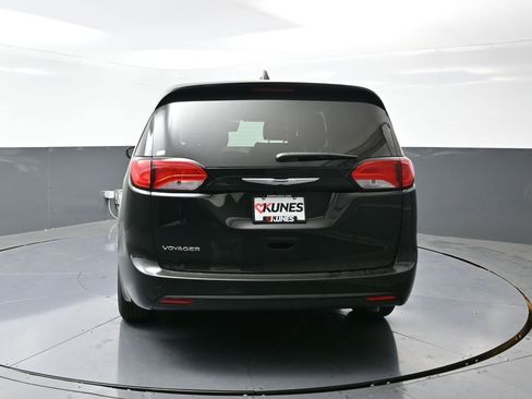 New 2026 Chrysler Voyager LX image 8