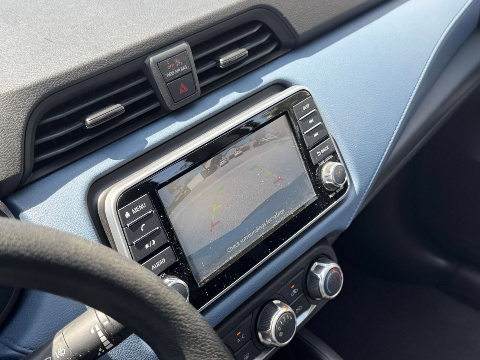 Used 2025 Nissan Versa SV FWD image 22