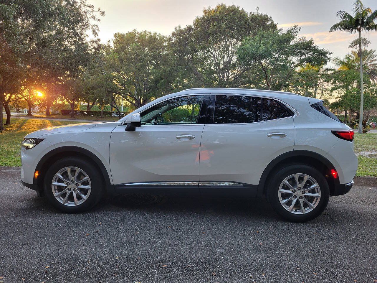 Used 2021 Buick Envision Preferred FWD image 4