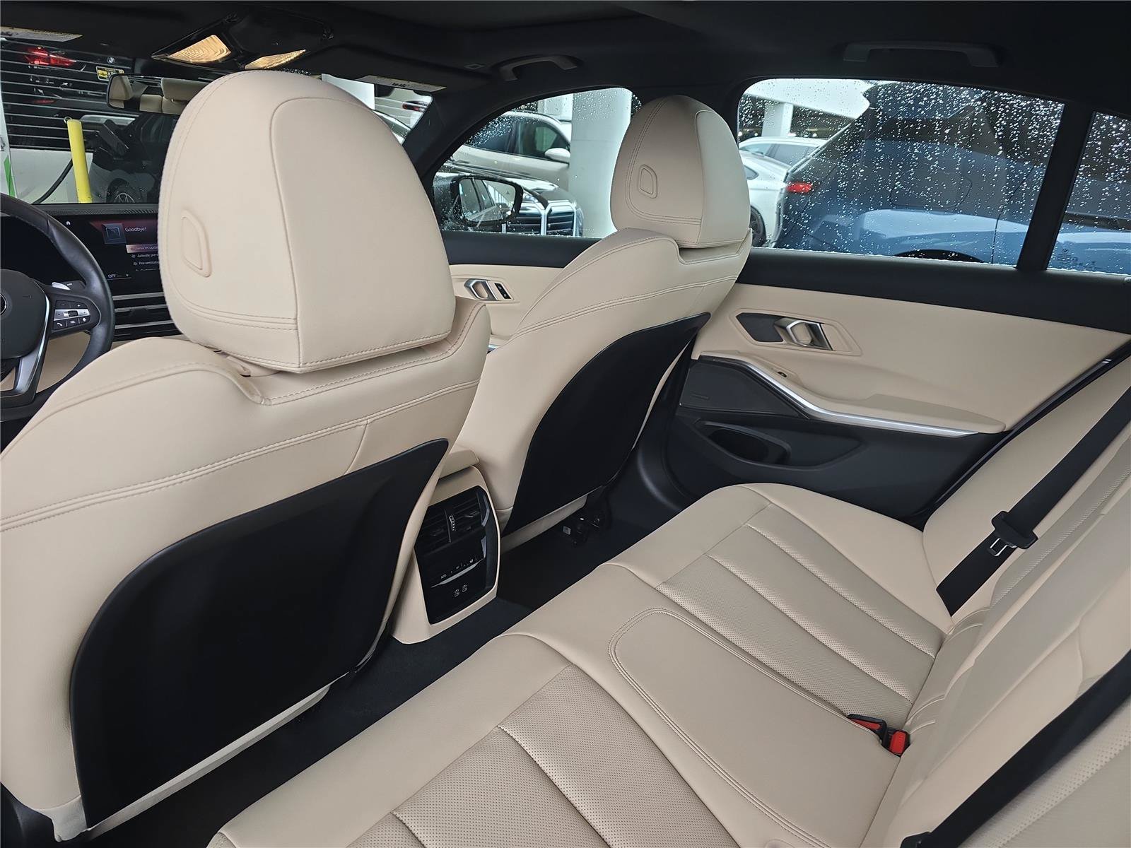 Certified 2024 BMW 330i Sedan w/ Premium Package RWD image 9