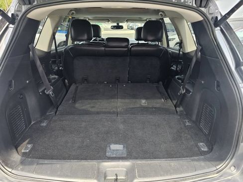 Used 2017 Nissan Pathfinder Platinum AWD/4WD image 12