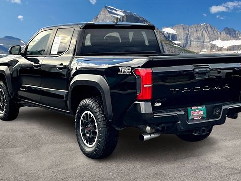 Used 2024 Toyota Tacoma TRD Off-Road image 13
