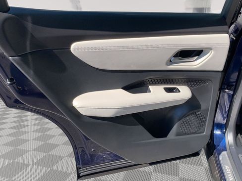 Certified 2024 Nissan Ariya AWD image 11