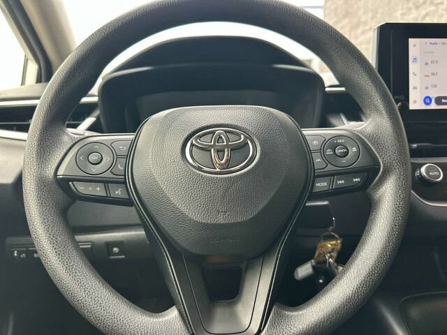 Used 2024 Toyota Corolla LE FWD image 25