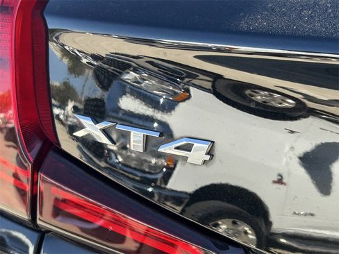 Used 2020 Cadillac XT4 Luxury image 12