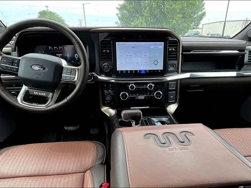 Used 2025 Ford F150 King Ranch AWD/4WD image 12