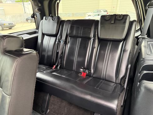 Used 2015 Lincoln Navigator 4WD image 23