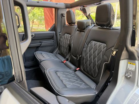 Used 2026 Ford Bronco Outer Banks AWD/4WD image 24