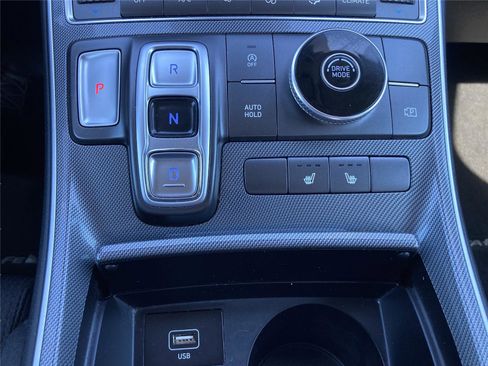 Used 2023 Hyundai Santa Fe SEL w/ Winter Weather Package image 16