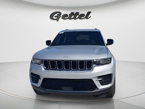 New 2025 Jeep Grand Cherokee Laredo X image 3