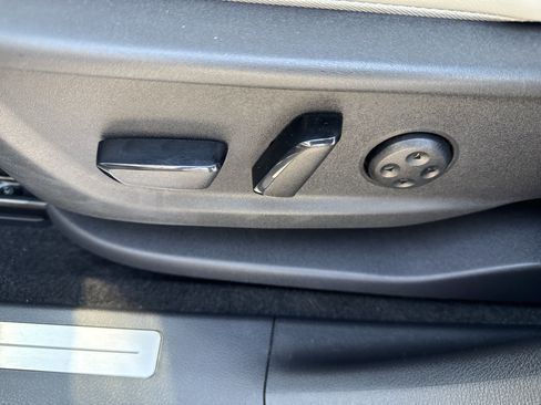 Certified 2024 Nissan Ariya AWD image 17