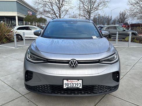 Used 2024 Volkswagen ID.4 S image 3