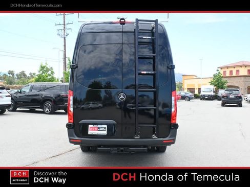 Used 2020 Mercedes-Benz Sprinter 3500 w/ Windows All Around Package image 6