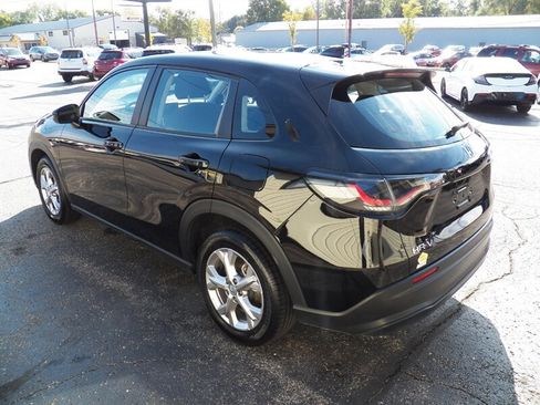 Used 2024 Honda HR-V LX image 3
