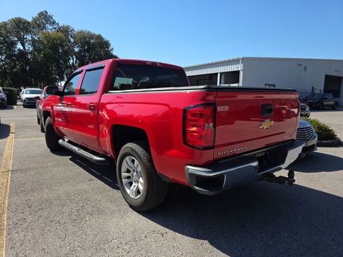 Used 2018 Chevrolet Silverado 1500 LT w/ Trailering Package image 3