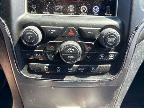 Used 2017 Jeep Grand Cherokee Altitude AWD/4WD image 29