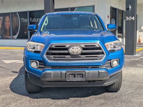 Used 2018 Toyota Tacoma SR5 image 2